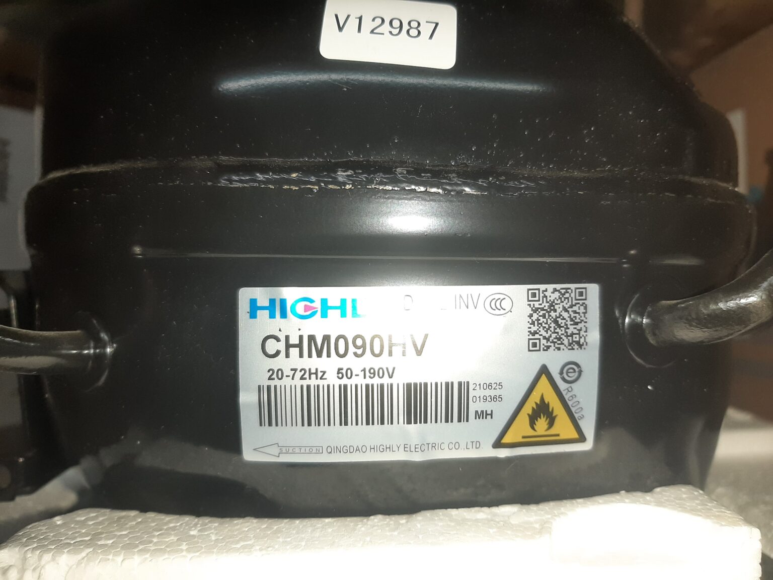 Компрессор холодильника Haier CHM090HV (R-600, ) для C2F737CDBG, C4F744CMG,C2F737CBXG  0530042805